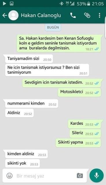 <p>Çalhanoğlu, Whatsapp'tan kendisine, "Köln'e geldim, seninle tanışmak istiyorum" diyen Sofuoğlu'na, "Sizi tanımıyorum, numaramı nereden aldınız?" diye yazdı. Sofuoğlu da bütün yazışmaları sosyal medyadan yayınladı ve sitem etti...</p>