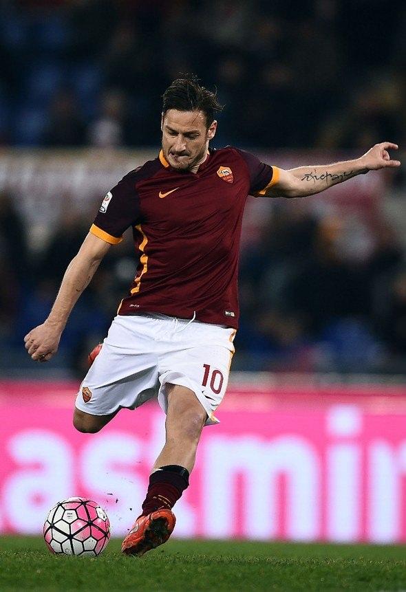 <p>Francesco Totti - Roma<br />
23 yıl - 1 Oca 1993</p>

