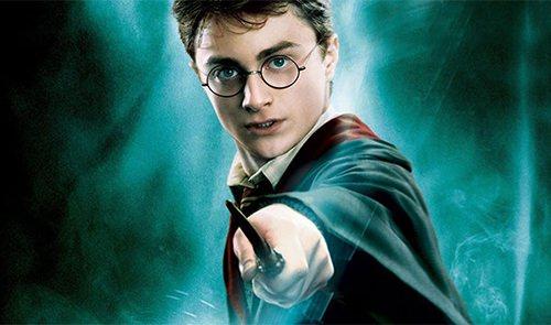 <p>21. Harry Potter serisini geri çeviren 12 talihsiz yayın evi</p>