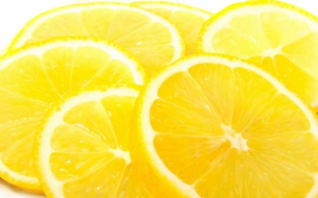 Kanser hücrelerinin büyümesini yavaşlatmada limon ağacı bileşenlerinin  Adriamycin adlı bütün dünyada, genellikle kemoterapide kullanılan  ilaçtan 10,000 kat daha iyi olduğu gösterildi.  