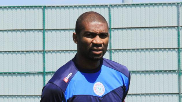 <p>Leonard Kweuke - Çaykur Rizespor - Kamerun</p>