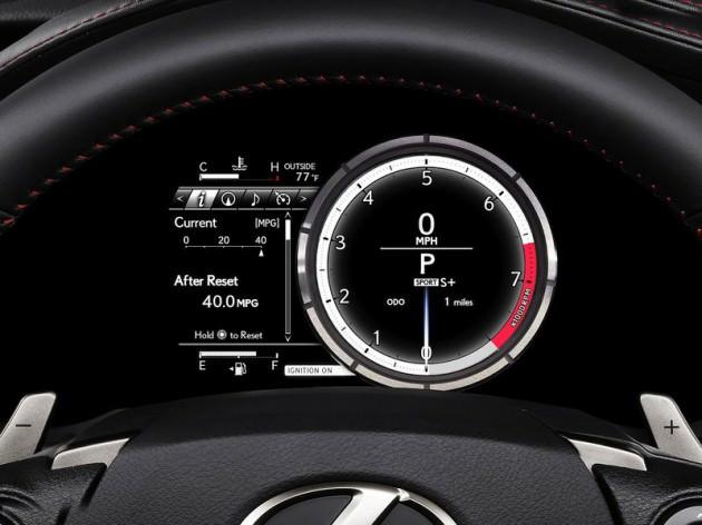 Yeni IS geçen yıl Paris Otomobil Fuarı'nda sergilenen Lexus LF-CC konseptinden açık bir şekilde etkilenmiş.