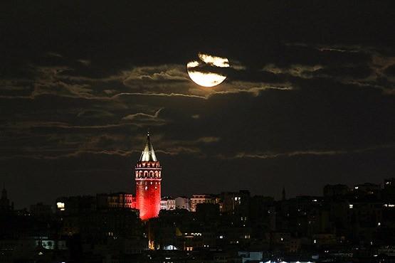 <p>KURTULMUŞ - Süper Ay</p>