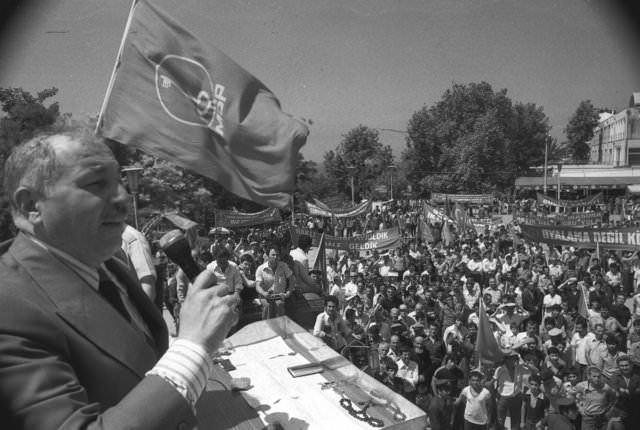 <p><strong>NECMETTİN ERBAKAN</strong></p>

<p>24 Haziran 1978 Antalya</p>
