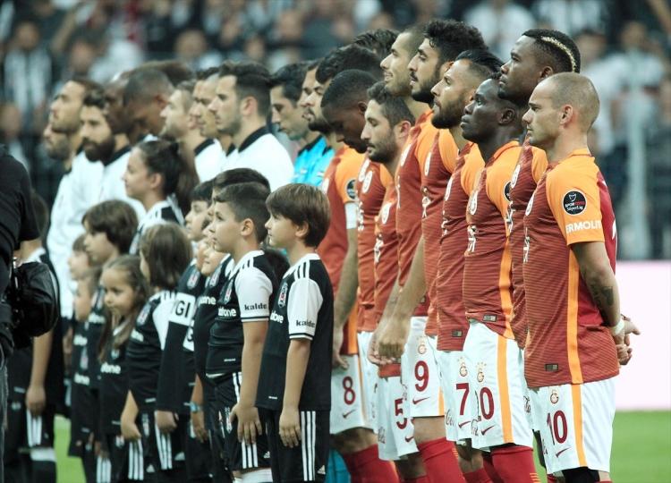 <p>Beşiktaş ile Galatasaray arasında oynanan derbi maçta Vodafone Arena'nın sürpriz bir konuğu vardı.</p>
