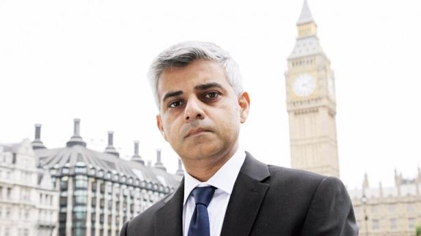 <p>Sadiq Khan'ın İşçi Partisi içindeki konumlanışı da oyların yönünde etkisi olabilecek bir faktör olarak zaman zaman gündeme geldi.</p>

