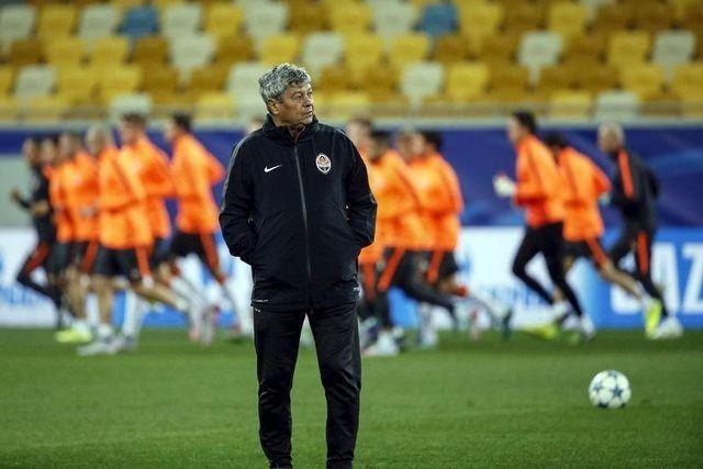 <p>"2. Takım gençleşmeli... İki sene sonra bu takım, bu yaş ortalamasıyla yürüyemez."</p>

