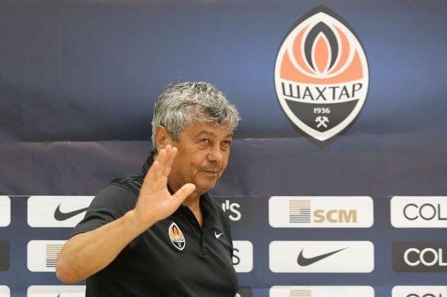 <p>"4. Futbolculara verilecek olan cezaları da ödülleri de ben belirlerim."</p>
