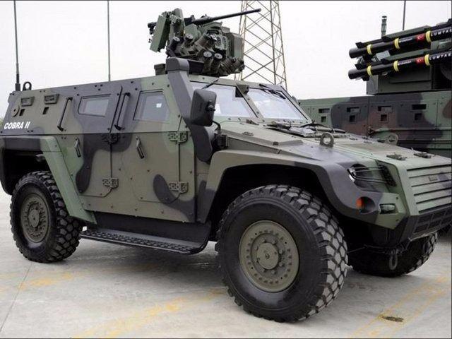 <p>Cobra 2, Üstün hareket kabiliyeti ve 9 personel taşıma kapasitesinin yanında personele sağladığı yüksek koruma, ateş gücü ve görev ekipmanları ile askeri uygulamalar için ideal. Cobra 2, en zorlu arazi ve iklim koşullarında üstün performans sağlar.</p>
<p> </p>