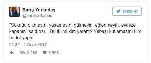 <p>Diyanet İşleri Başkanlığını, Cuma günü tüm camilerde verilen hutbe üzerinden hedef alan sosyal medya kullanıcıları terör saldırısını hutbe ile bağdaştırmaya çalıştı. Terörü ve terörizmi İslam ile bağdaştırmaya çalışan kişiler arasında, CHP Milletvekili Barış Yarkadaş da var. Tüm terör saldırılarından sonra teröristlerin sözcüsü gibi davranan Yarkadaş, Ortaköy'deki saldırının ardından da bu tutumunu sürdürmeye devam etti.</p>
