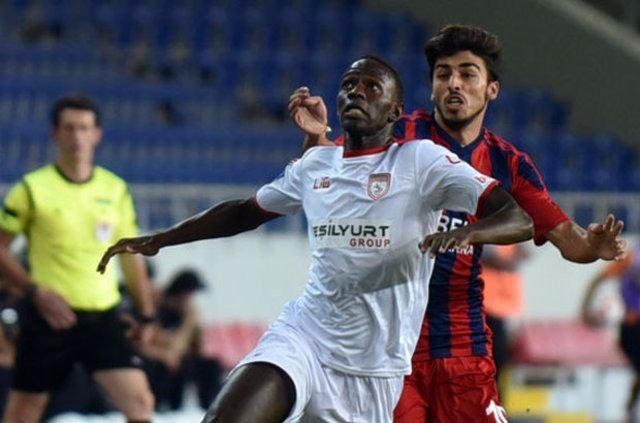 <p>N'Diaye - 76</p>
