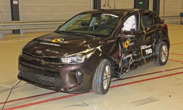 <p>Bu sonuçların ardından Euro NCAP güvenlik testlerinden <em><span style="color:#FFA07A"><strong>5</strong></span></em> yıldızla ayrıldı.</p>
