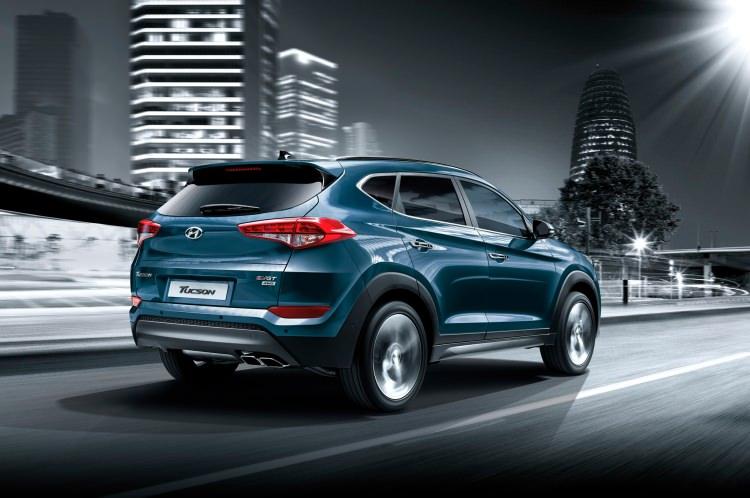 <p><strong>Tucson 1.6 Benzin Otomatik SUV Elite plus</strong></p>
<p>ESKİ FİYAT: 117.900<br />
YENİ FİYAT: 121.966</p>