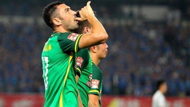 <p>Burak Yılmaz</p>
<p>BeijingGuoan'dan Trabzonspor'a</p>