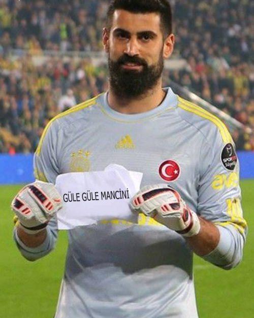 <p>Galatasaray'ın Mancini ile yollarını ayırmasının ardından sosyal medya yıkıldı.</p>
