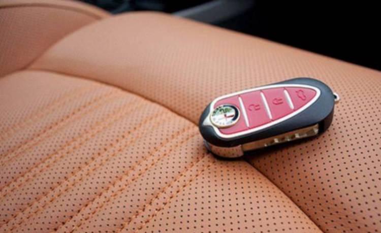 <p>Alfa Romeo anahtarı</p>

<p> </p>
