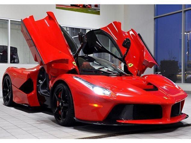 <p>Ferrari</p>

