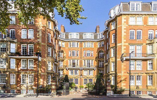 <p>Londra'nın lüks semtlerinden Notting Hill'de değeri 32 milyon sterlini bulan 8 yatak odalı 5 malikane</p>
