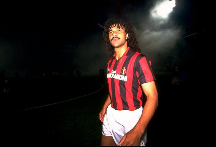 <p>1987 Ruud Gullit PSV Eindhoven-AC Milan 6 milyon sterlin</p>
