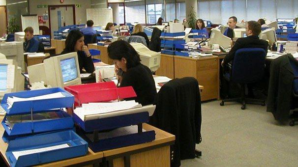 <p>Belediyelerde personel alımında da merkezi sınav yapılması, personelin buradan seçilmesi öngörülüyor.</p>
