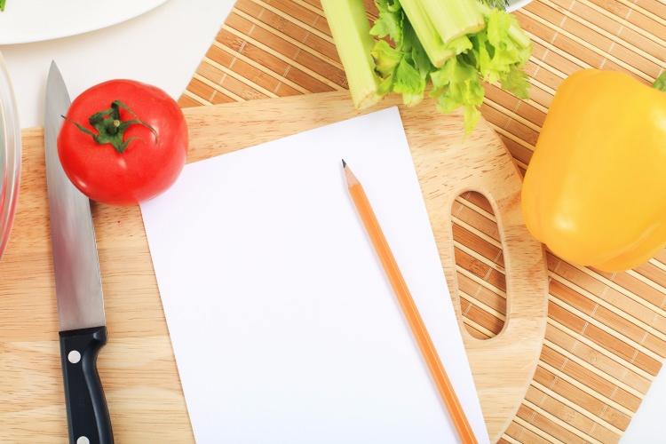 <p>- İşe kendilerini kaptırabilir ve su bile içmeyi unutabilirler. </p>
<p>- Genelde diyete başladıklarında çok düzgün yaparlar ama gündem ve stres seviyesi değiştiği anda diyet kopabilir. </p>