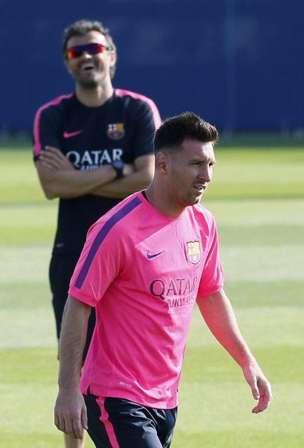 <p>Arjantinli yıldız Lionel Messi yeni imajıyla şaşırttı...</p>