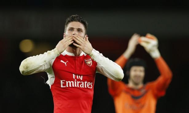 <p>Premier Lig'de haftanın maçında Arsenal, Manchester City'e şans tanımadı, Mesut Özil'in yaptığı asistlerle yıldızlaştı.</p>