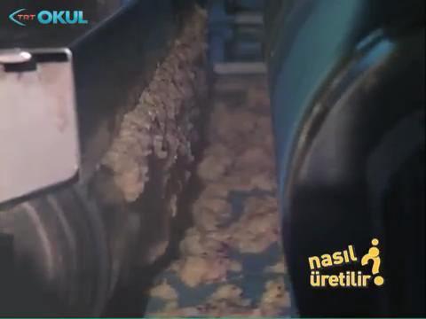 <p>Kapalı boru sistemiyle sıkıcıya gönderilen meyveler sıkıcıya gönderilir.</p>

<p> </p>
