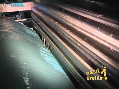 <p>Dönen bir çark, örtüye baskı uygulayarak en kaliteli biçimde suyun çıkmasını sağlıyor.</p>

<p> </p>

