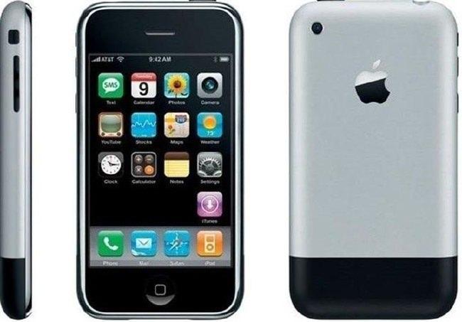 <p><strong>İlk iPhone</strong></p>
