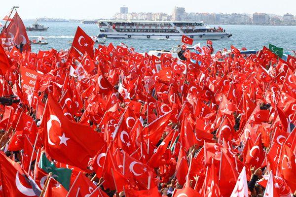 <p>- Millet ve devleti milli çıkarlar temelinde buluşturan, ülkenin teminatı MHP’nin silinmez mührü vardır. </p>
<p> </p>