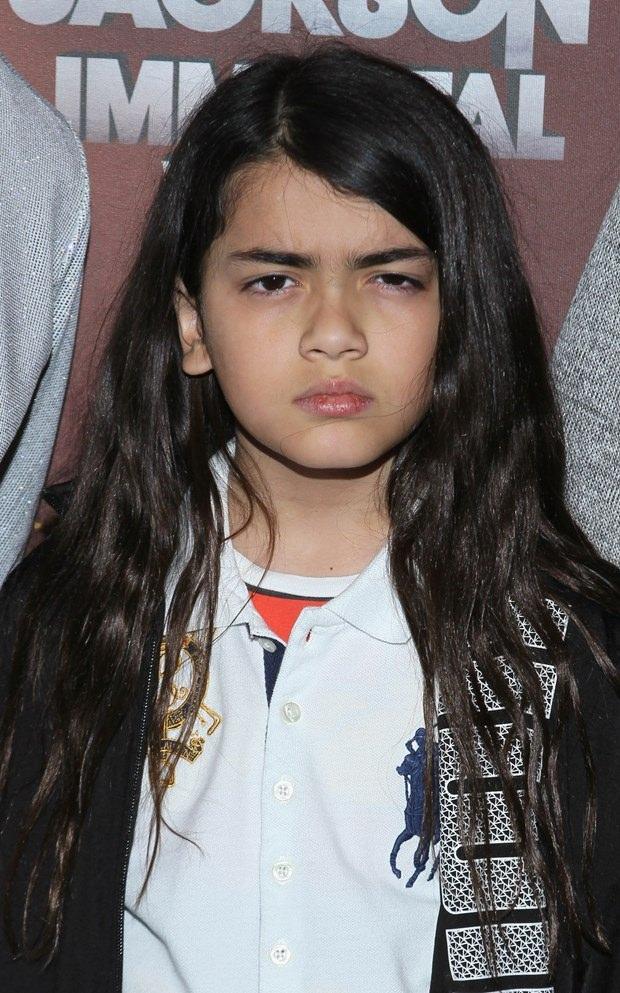 <p>Amcası T.J. Jackson'ın, Blanket Jackson’ın evine 40 dakika mesafede oturduğu iddia edildi.</p>
