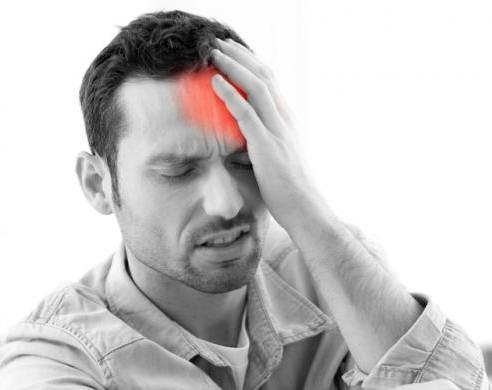 <p>Migren ağrısı <strong>kadınların yüzde 25,30'unu, erkeklerin ise yüzde 15-20'sini</strong> etkiler.</p>
