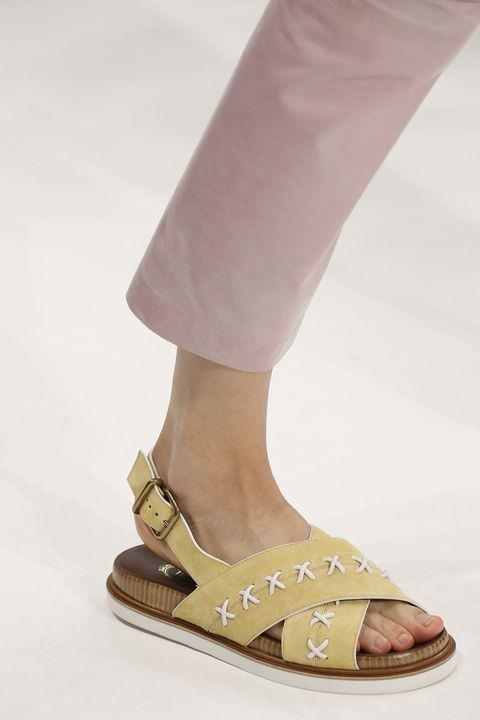 <p><strong>Tod's</strong></p>
