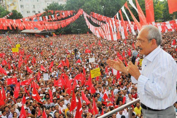 <p>1 Kasım seçimlerinde yüzde 25 civarında oy alan CHP'nin oy oranının yüzde 21.7'ye düştüğünü gösteren araştırmada çarpıcı sonuçlar ortaya çıktı.</p>