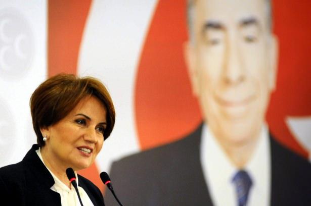 <p>Genel başkanlığa aday Meral Akşener'e ise MHP seçmeninin ancak yüzde 27'lik bölümünün destek verdiği belirtildi.</p>