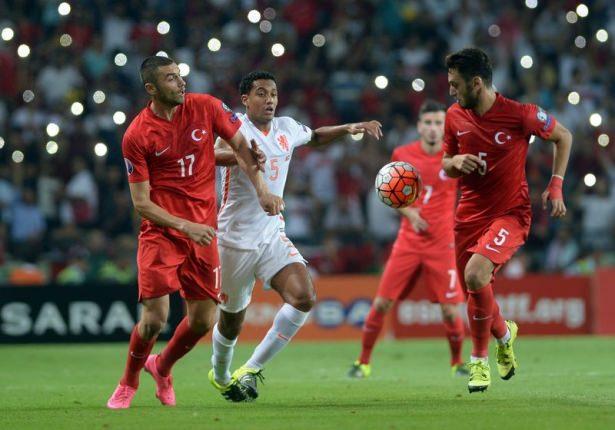 <p>A Milli Futbol Takımı, 2016 Avrupa Şampiyonası Elemeleri A Grubu'ndaki 8. maçında Hollanda'yı 3-0 yenerek 3. sıraya yükseldi.</p>