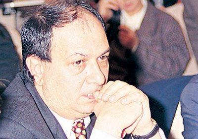 <p>Mehmet Rüştü Başaran</p>
<p>Mehmet Rüştü Başaran Zenginler listesinde 15. Sırada 2010 serveti 1 milyar 300 milyon dolar Emekli maaşı 581.03 TL Bağkur emeklisi</p>