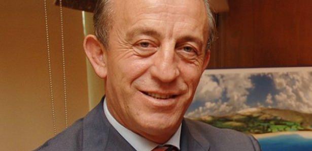 <p>Ali Ağaoğlu</p>
<p>Zenginler listesinde 6. Sırada 2010 serveti 2 milyar dolar Emekli maaşı 547.36 TL Bağkur emeklisi</p>