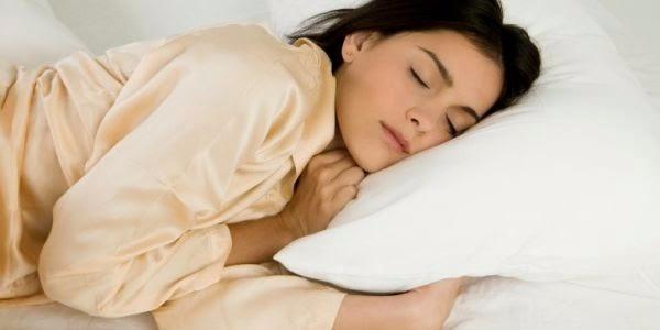 <p>Kaliteli uyku sağlığımız büyük önem taşıyor. Özellikle uyku sırasında salgılanan melatonin hormonu, vücudumuz için oldukça faydalı. </p>
