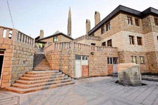 <p>ABDURRAHMAN ERZİNCANİ CAMİİ (DARENDE - MALATYA)</p>
<p> </p>