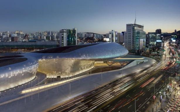 <p>Dongdaemun Design Plaza, Seoul (South Korea)</p>

<p> </p>
