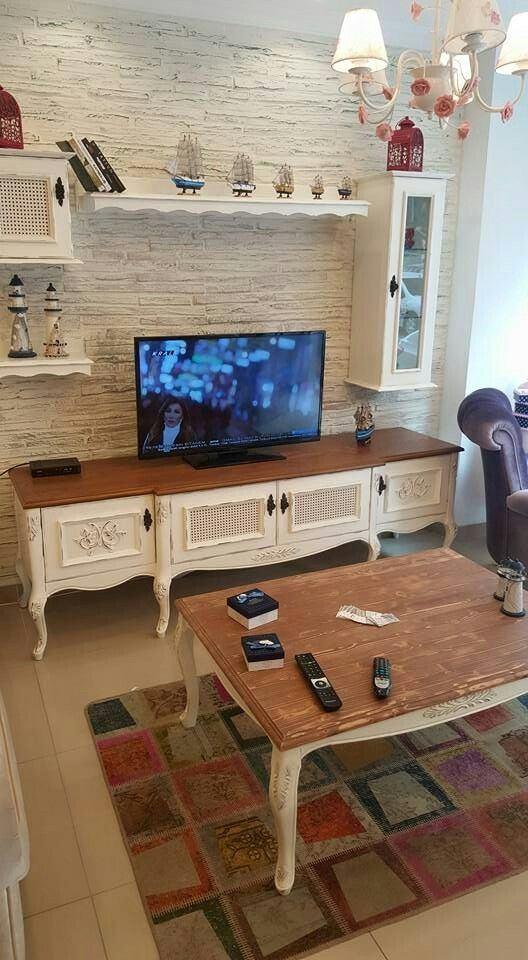 <p>Kanepe ve koltuk üzerindeki düğmeler güvenli bir biçimde dikilmiş olmalı.<br />
</p>