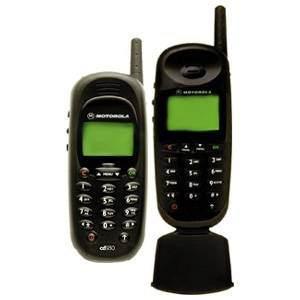 Motorola cd920  1998 yılında piyasaya sürülen 120 gram ağırlığındaki Motorola cd920'nin SMS göndermek ve 3 dakikalık ses kaydı dışında önemli bir özelliği bulunmuyordu.