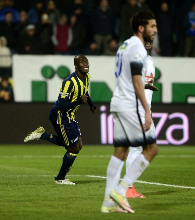 <p>-Sow'un sırtını kaleye döndürmemek lazım her attığı rövaşata gol adamın</p>