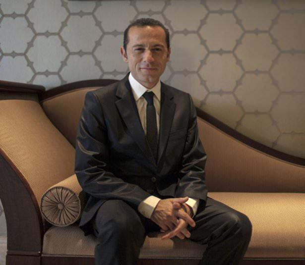 <p><strong>Cüneyt Çakır</strong><br />
40 yaşında<br />
Gerçek mesleği: İşletmeci </p>
