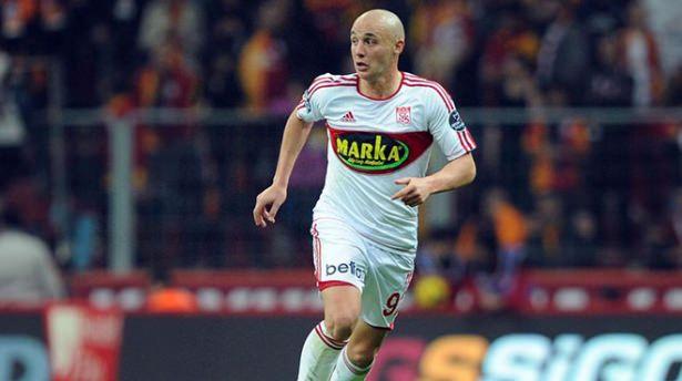 <p>Aatif Chahechouhe - Sivasspor</p>