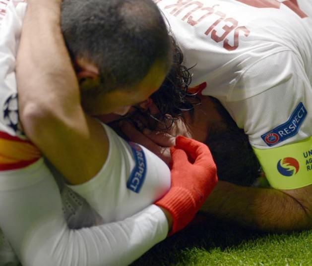 @_BeyzaS --- Aklına geldikçe gurur ve asalet hissettiren tek takım GALATASARAY.