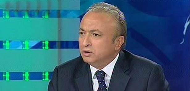 <p>Levent Özçelik: "Popescu haydi oğlum, haydi oğlum..." Top filelerle kucaklaştığında Özçelik gözyaşlarını tutamıyor: "Allahım sana şükürler olsun.UEFA Kupası bizim sevgili seyirciler." (Galatasaray – Arsenal, UEFA Kupası Finali)</p>