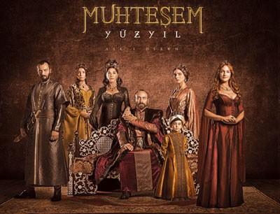 <p><span style="color: #0000ff;"><strong>MUHTEŞEM YÜZYI</strong></span>L İzlenme rekorları kıran dizi Star TV'de sürüyor. Ayrılan oyuncular oldu ama yeni katılımlar da seyirciyi şimdiden heyecanlandırıyor.</p>